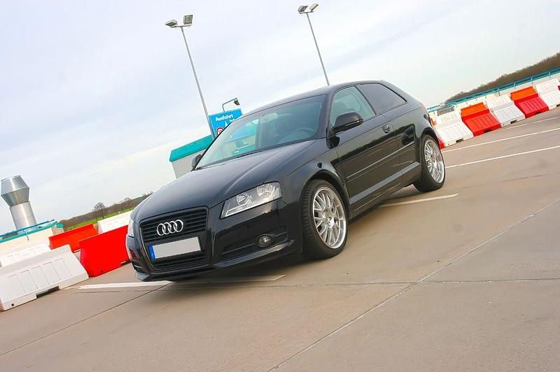 Schwarz Gebraucht 2010 Audi A3 Ambition Limousine | 6.600 € (Fairer Preis) - Bild 1/4