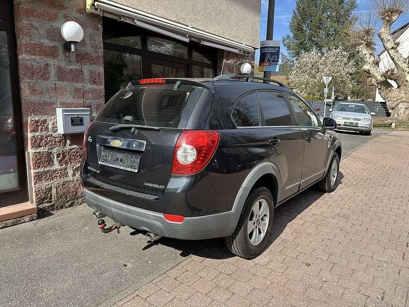 Gebraucht Chevrolet Captiva LS 150 PS (110 kW) 2010 Schwarz SUV