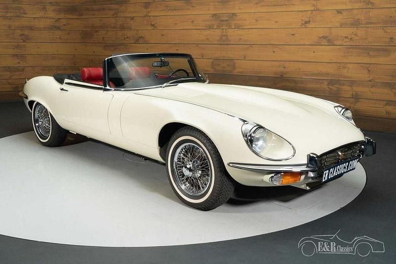 Second-hand Jaguar E-Type 269 CP (197 kW) 1974 Alb Cabrio
