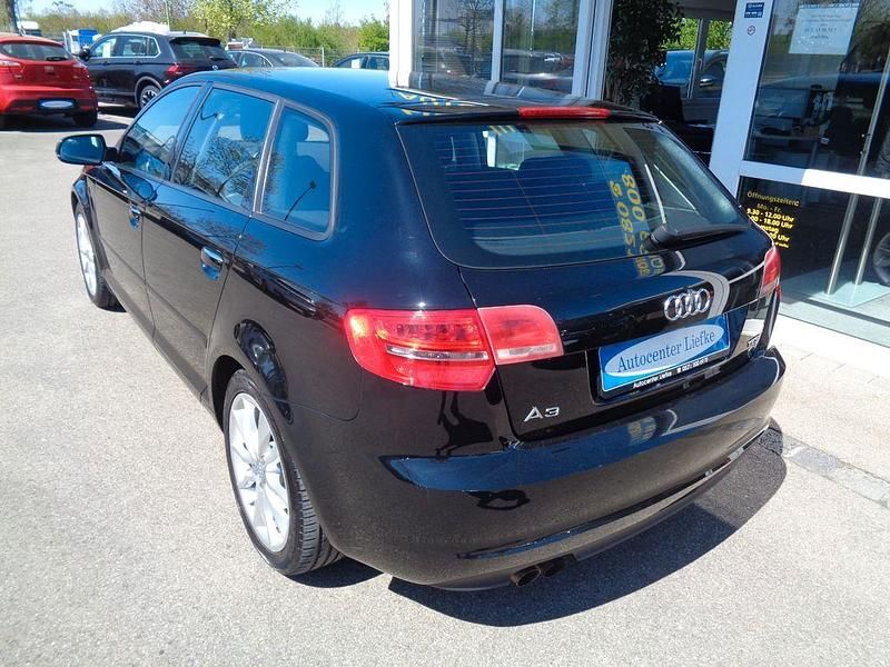 Używany Audi A3 Ambition 125 KM (91 kW) 2010 Czarny Hatchback