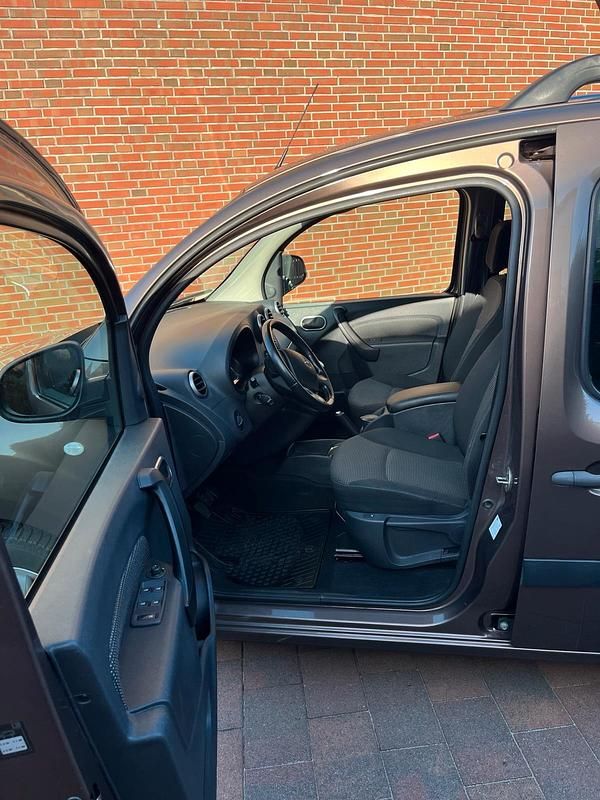 Gebraucht Mercedes Citan 111 110 PS (80 kW) 2018 Braun Kombi