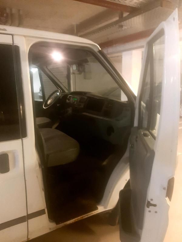 Gebraucht Ford Transit 85 PS (62 kW) 2009 Weiß Van / Kleinbus