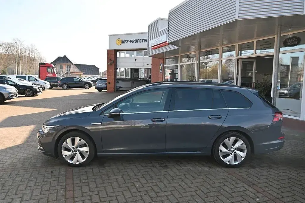 Gebraucht VW Golf VIII Style 150 PS (110 kW) 2021 Grau Kombi
