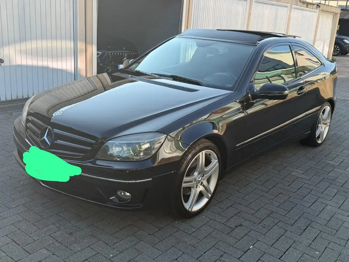 Gebraucht Mercedes CLC180 143 PS (105 kW) 2010 Schwarz Coupé