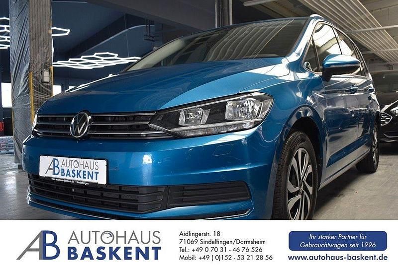 Blau Gebraucht 2021 VW Touran Active Van / Kleinbus | 24.990 € (Guter Preis) - Bild 1/4