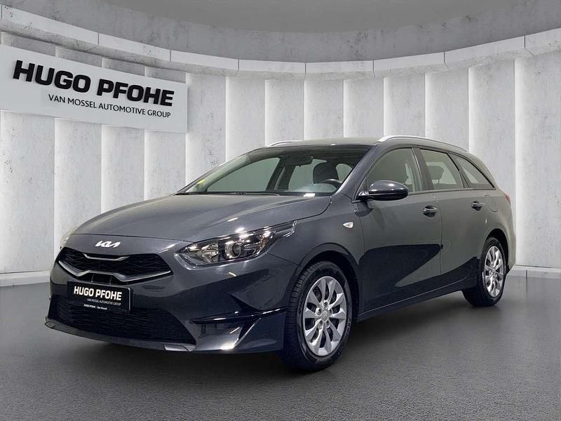 Usata Kia Ceed 101 CV (74 kW) 2023 Grigio Utilitaria