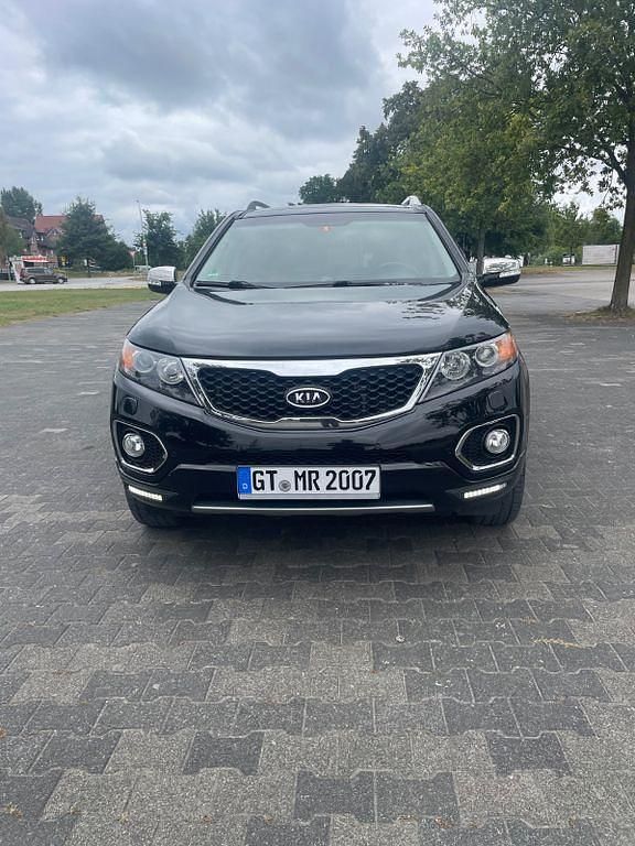 Schwarz Gebraucht 2012 Kia Sorento Spirit SUV | 9.000 € - Bild 1/4