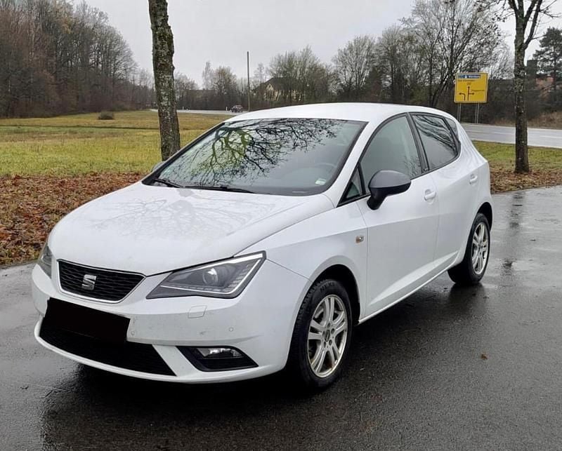 Weiß Gebraucht 2016 Seat Ibiza Kleinwagen | 5.400 € (Fairer Preis) - Bild 1/4