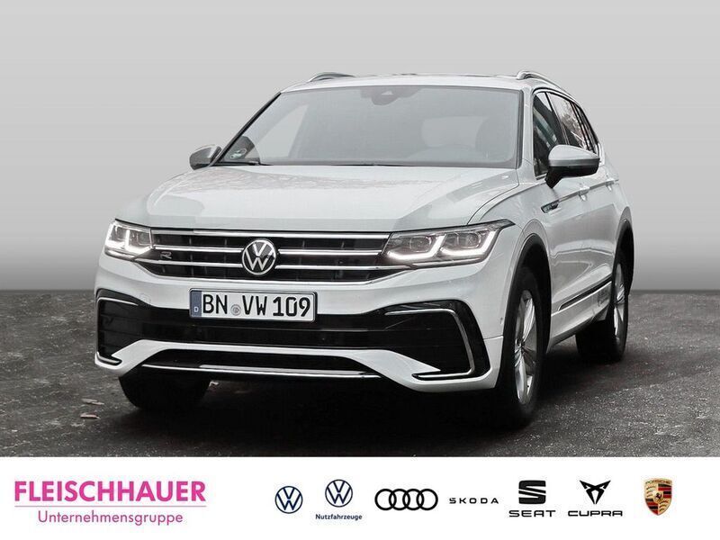 Weiss Gebraucht 2024 VW Tiguan Allspace R-line SUV | 47.880 € (Etwas zu teuer) - Bild 1/4