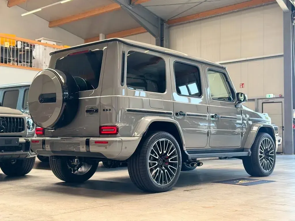 Neu Mercedes G63 AMG Active 585 PS (430 kW) 2026 Grau SUV