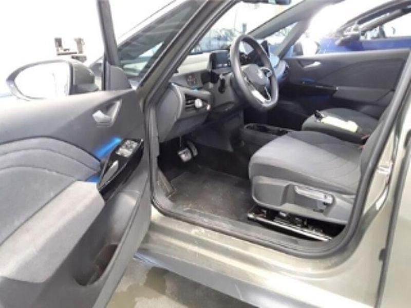 Gebraucht VW ID.3 Pro 150 kW (204 PS) 2023 Dark olivine green metallic Kleinwagen