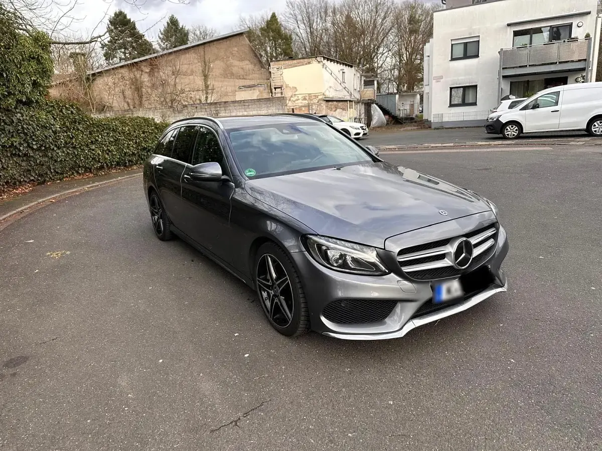 Gebraucht Mercedes C220 AMG line 170 PS (125 kW) 2018 Grau Kombi
