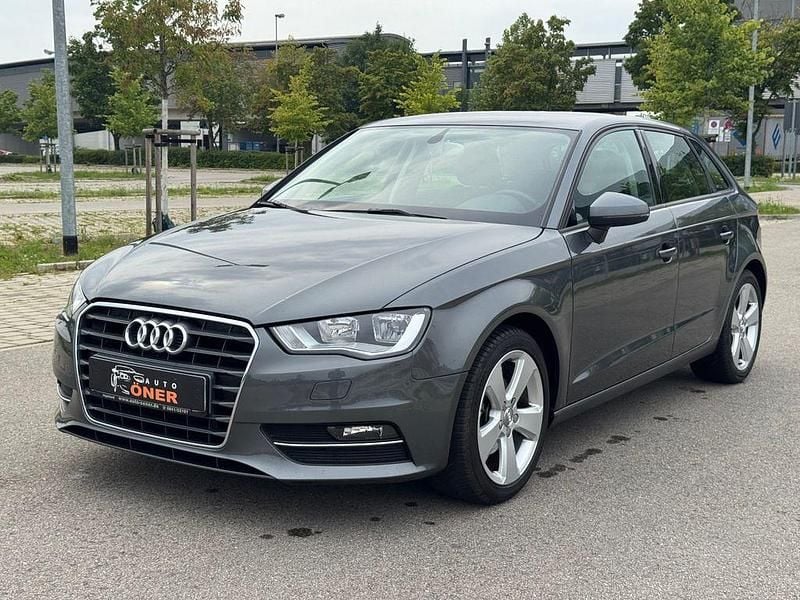 Grau Gebraucht 2015 Audi A3 Ambition Limousine | 15.400 € (Superpreis) - Bild 1/4