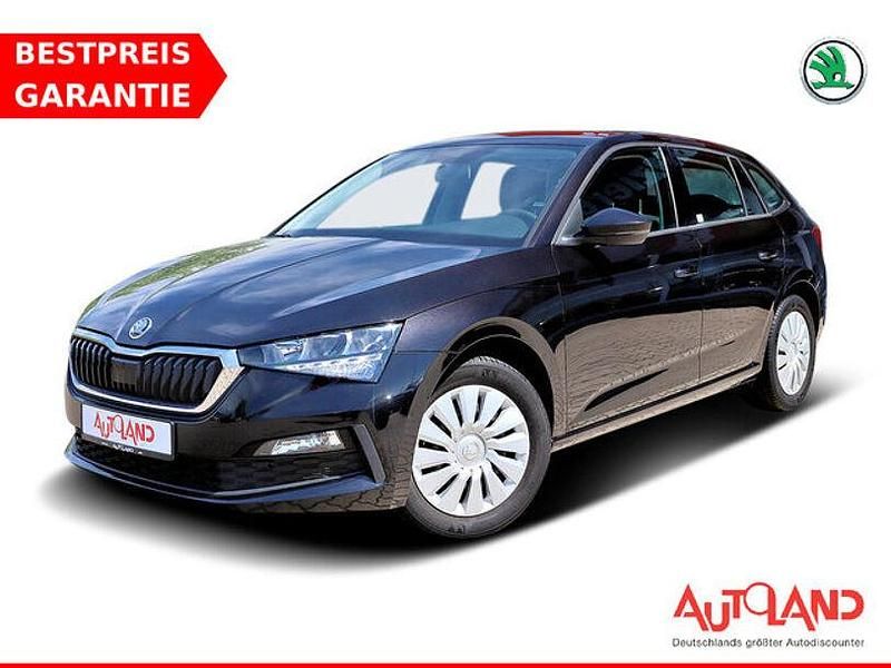Schwarz Gebraucht 2020 Skoda Scala Cool Plus Kleinwagen | 15.950 € (Fairer Preis) - Bild 1/4