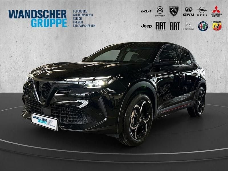 Schwarzschwarz Neu 2026 Alfa Romeo Junior Edizione Speciale SUV | 30.490 € (Superpreis) - Bild 1/2