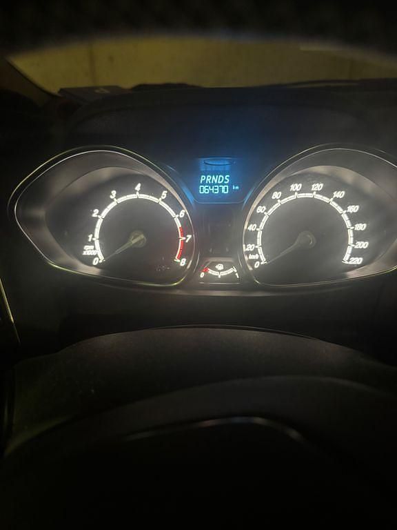 Gebraucht Ford B-MAX Titanium 105 PS (77 kW) 2015 Grau Van / Kleinbus