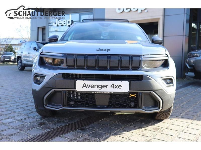 Neu Jeep Avenger North 145 PS (106 kW) 2026 Storm grey mit dach in volcano SUV