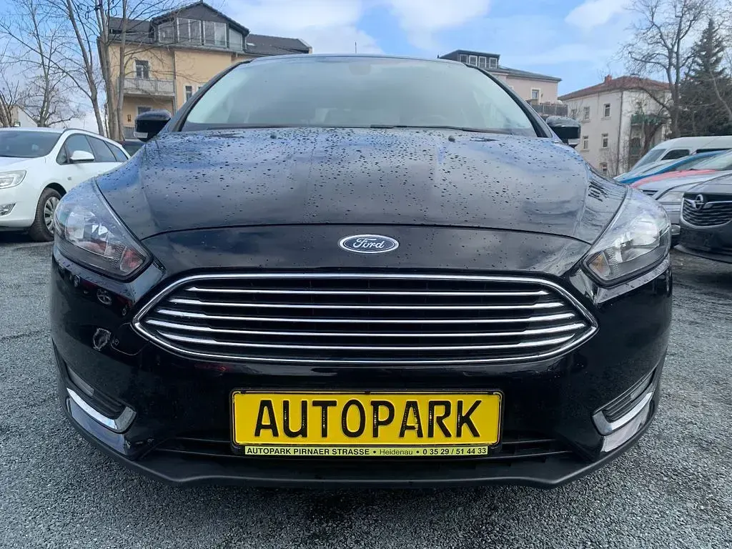 Gebraucht Ford Focus Titanium 150 PS (110 kW) 2017 Schwarz Limousine