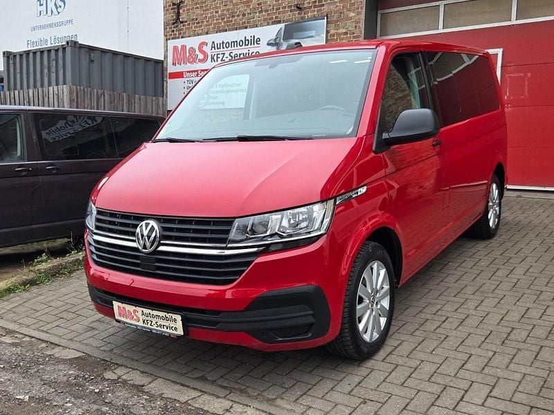 Gebraucht VW Multivan 110 PS (80 kW) 2021 Rot Van