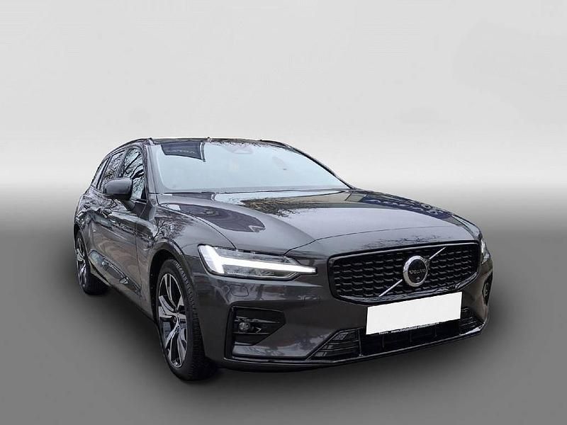 Gebraucht Volvo V60 Plus 197 PS (144 kW) 2024 Grau Kombi