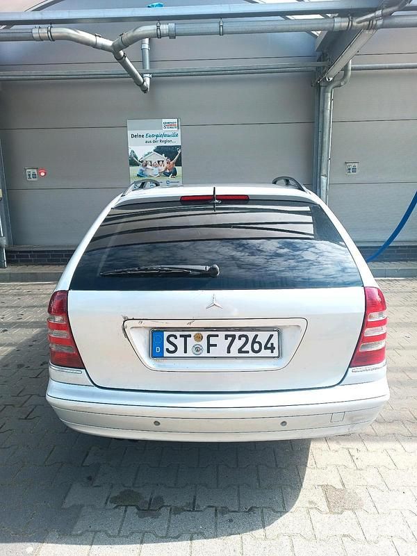 Gebraucht Mercedes C320 224 PS (164 kW) 2005 Silber Kombi
