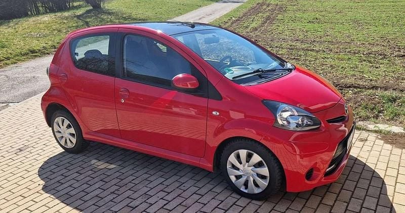 Gebraucht 2014 Toyota Aygo Cool Kleinwagen | 3.900 € (Guter Preis) - Bild 1/4