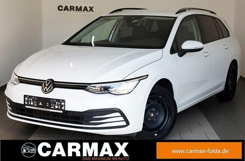 Weiß Gebraucht 2023 VW Golf VIII Life Kombi | 21.900 € (Guter Preis) - Bild 1/4