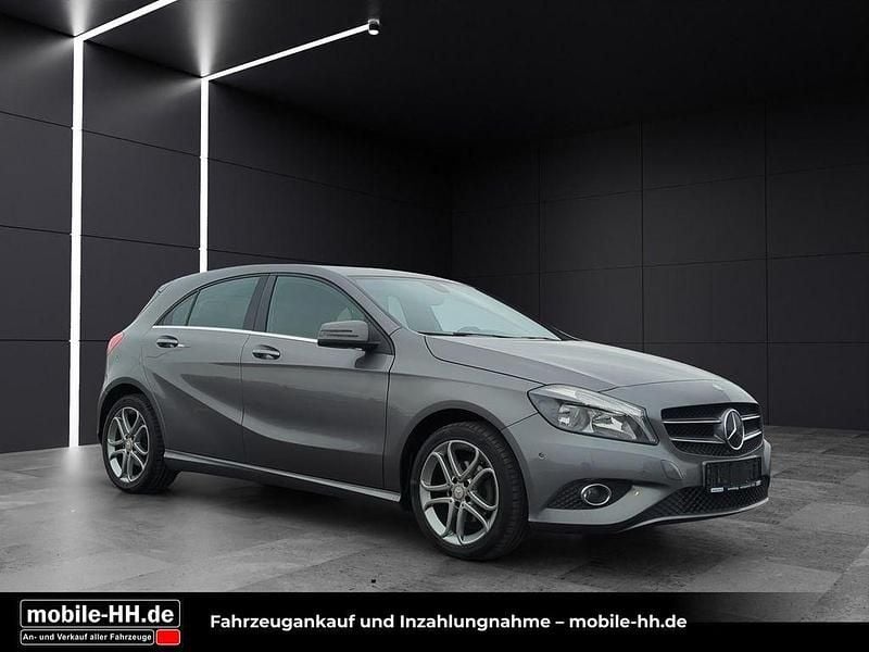 Gebraucht Mercedes A180 109 PS (80 kW) 2013 Mountaingrau  met. Kombi