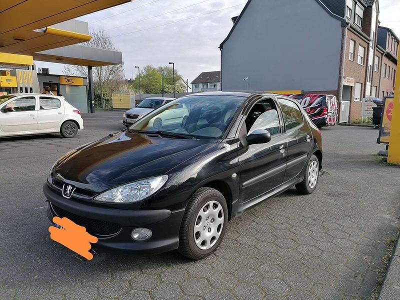 Gebraucht Peugeot 206 75 PS (55 kW) 2009 Schwarz Limousine