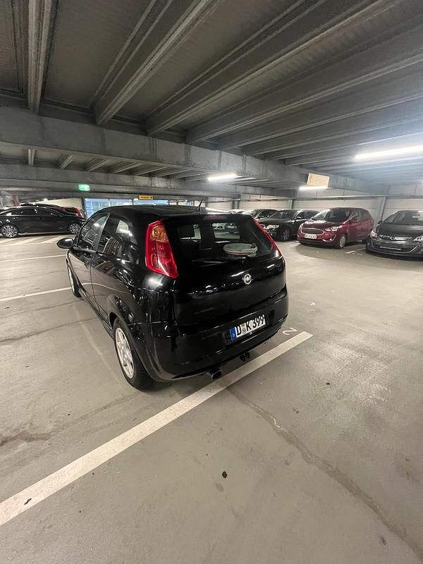 Gebraucht Fiat Grande Punto 131 PS (96 kW) 2006 Schwarz Kleinwagen