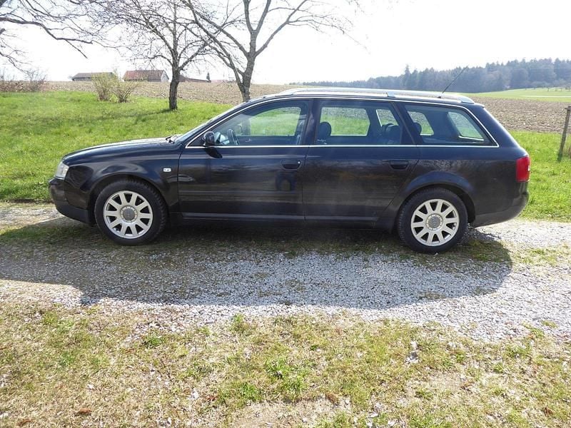 Gebraucht Audi A6 180 PS (132 kW) 2002 Schwarz Kombi