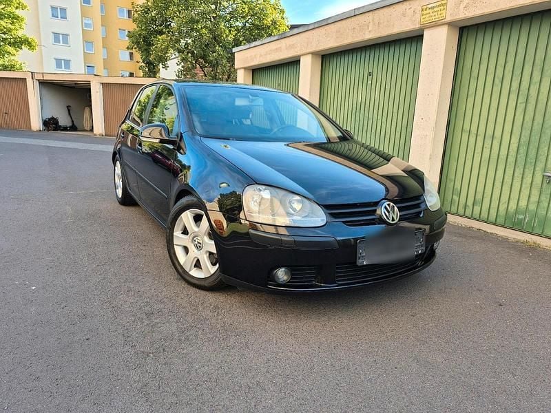 Schwarz Gebraucht 2004 VW Golf V Limousine | 2.499 € (Fairer Preis) - Bild 1/4