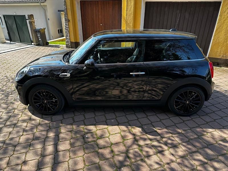 Usado Mini Cooper D 116 HP (85 kW) 2015 Preto Citadino