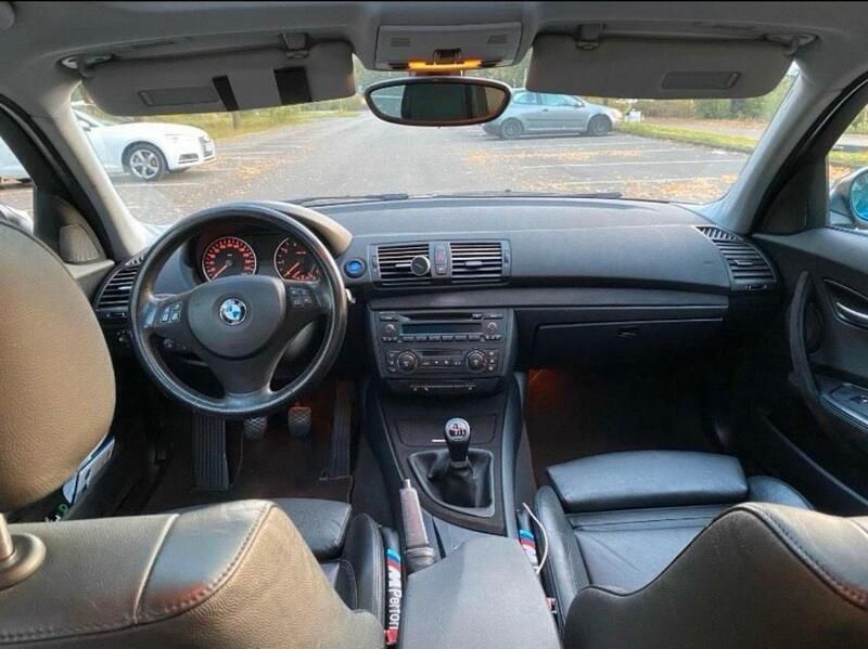 Grau Gebraucht 2004 BMW 120 Kleinwagen | 3.000 € (Etwas zu teuer) - Bild 1/4