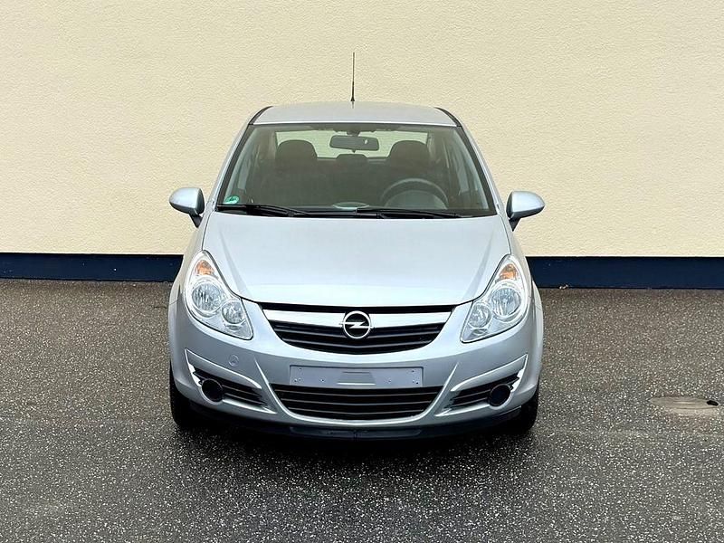 Gebraucht Opel Corsa 80 PS (58 kW) 2007 Silber Limousine