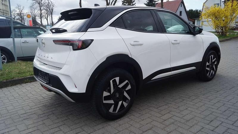 Gebraucht Opel Mokka Elegance 101 PS (74 kW) 2022 Jade weiss/arktis weiss SUV