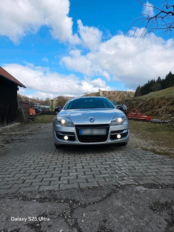 Gebraucht Renault Laguna III 131 PS (96 kW) 2012 Silber Kombi