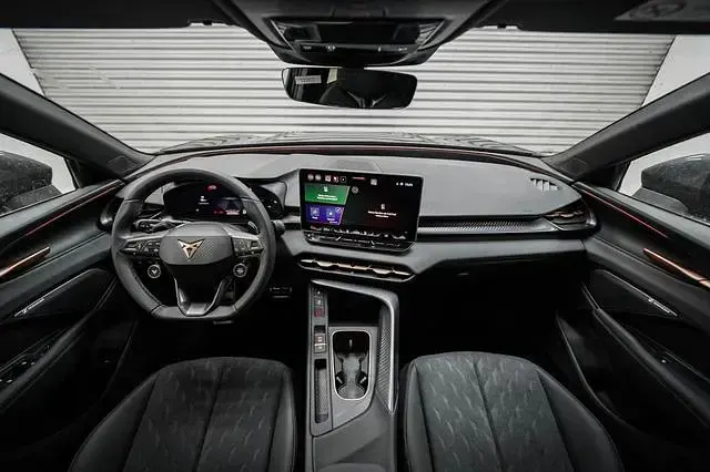 Neu Cupra Terramar 150 PS (110 kW) 2026 Mythosschwarz metallic (0e) mythosschwarz metallic (0e) SUV