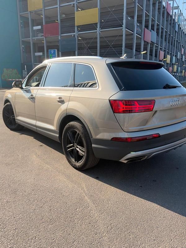 Gebraucht Audi Q7 272 PS (200 kW) 2016 Gold SUV