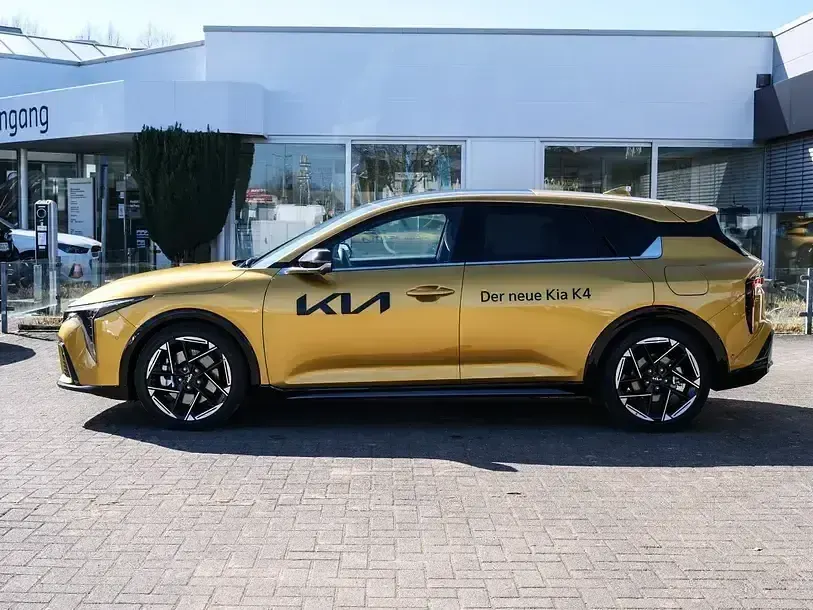 Gebraucht Kia K4 GT-Line 179 PS (131 kW) 2026 Gelb Limousine