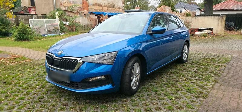 Blau Gebraucht 2019 Skoda Scala Kleinwagen | 9.490 € (Superpreis) - Bild 1/4