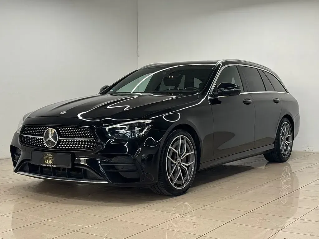 Gebraucht Mercedes E220 AMG 200 PS (147 kW) 2023 Schwarz Kombi