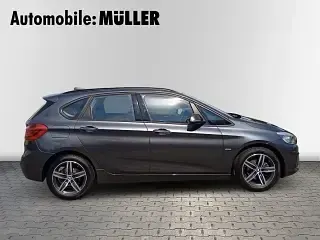 Gebraucht BMW 218 Active Tourer Sport Line 150 PS (110 kW) 2017 Grau Van / Kleinbus