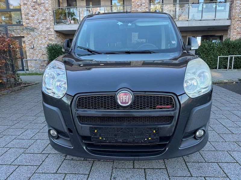 Schwarz Gebraucht 2011 Fiat Doblò Van / Kleinbus | 2.500 € (Fairer Preis) - Bild 1/4