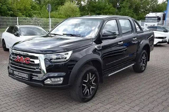Gebraucht JAC JS8 204 PS (150 kW) 2025 Schwarz SUV