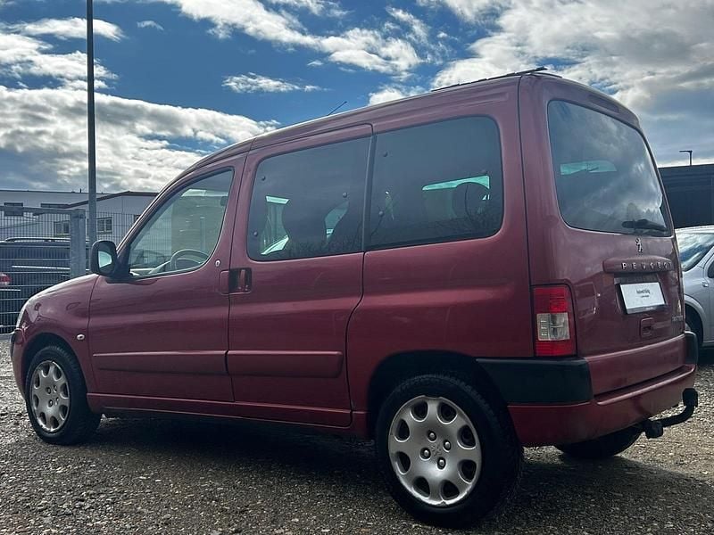 Gebraucht Peugeot Partner 90 PS (66 kW) 2008 Rot Van / Kleinbus