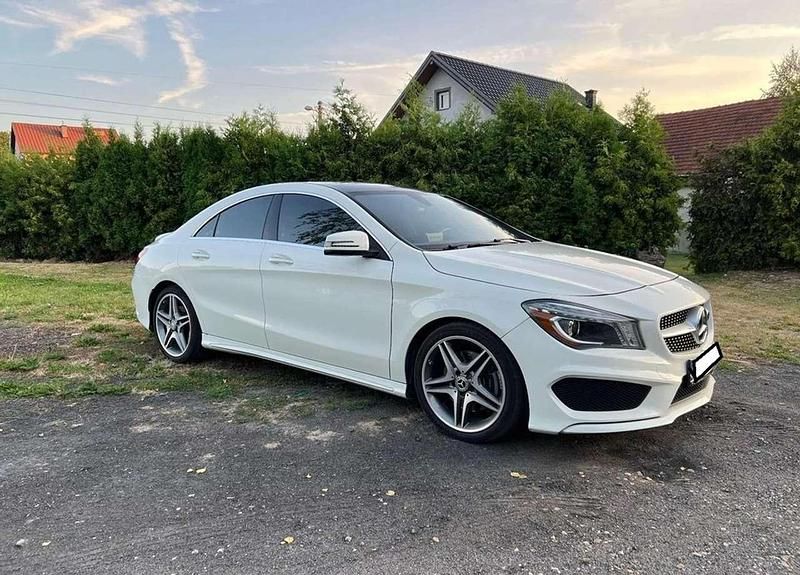 Weiß Gebraucht 2015 Mercedes CLA250 Limousine | 17.900 € (Guter Preis) - Bild 1/4