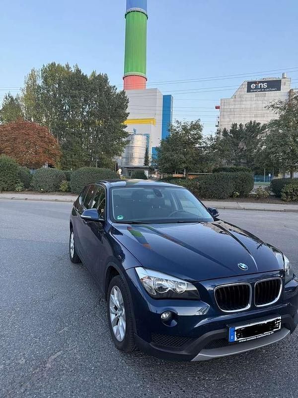 Blau Gebraucht 2014 BMW X1 SUV | 10.999 € (Etwas zu teuer) - Bild 1/4