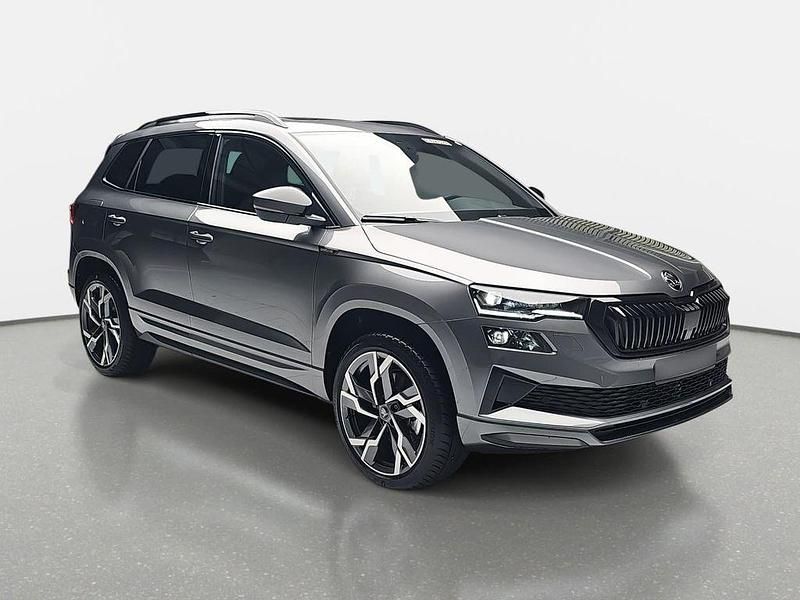 Neu Skoda Karoq SportLine 150 PS (110 kW) 2026 Grau SUV