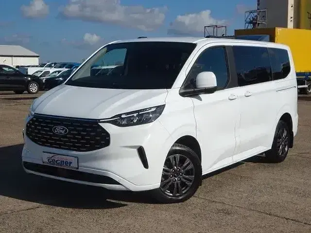Gebraucht Ford Tourneo Custom Titanium 136 PS (100 kW) 2025 Andere Van